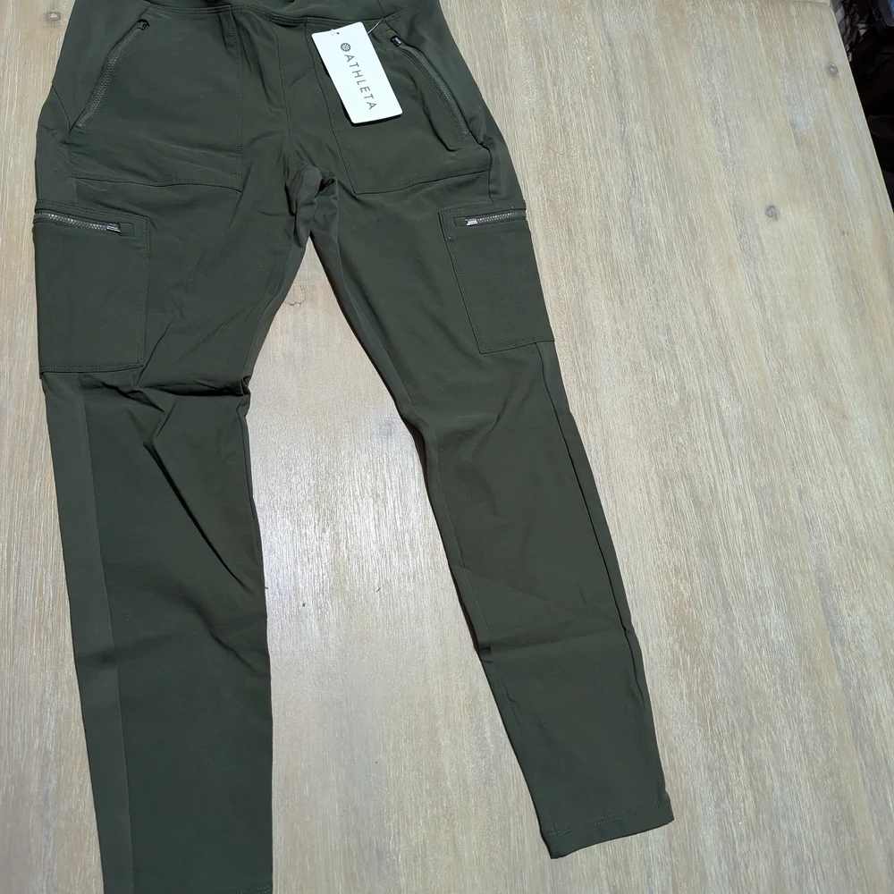 Athleta Green Slim Fit Trousers - Picture 1 of 6